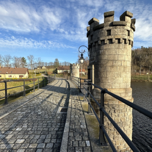 ВОДОВІДВЕДЕННЯ З МОСТА